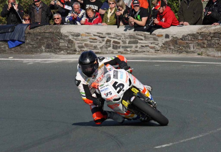 The Senior 5, Bruce Anstey on his way to a 3rd place finish